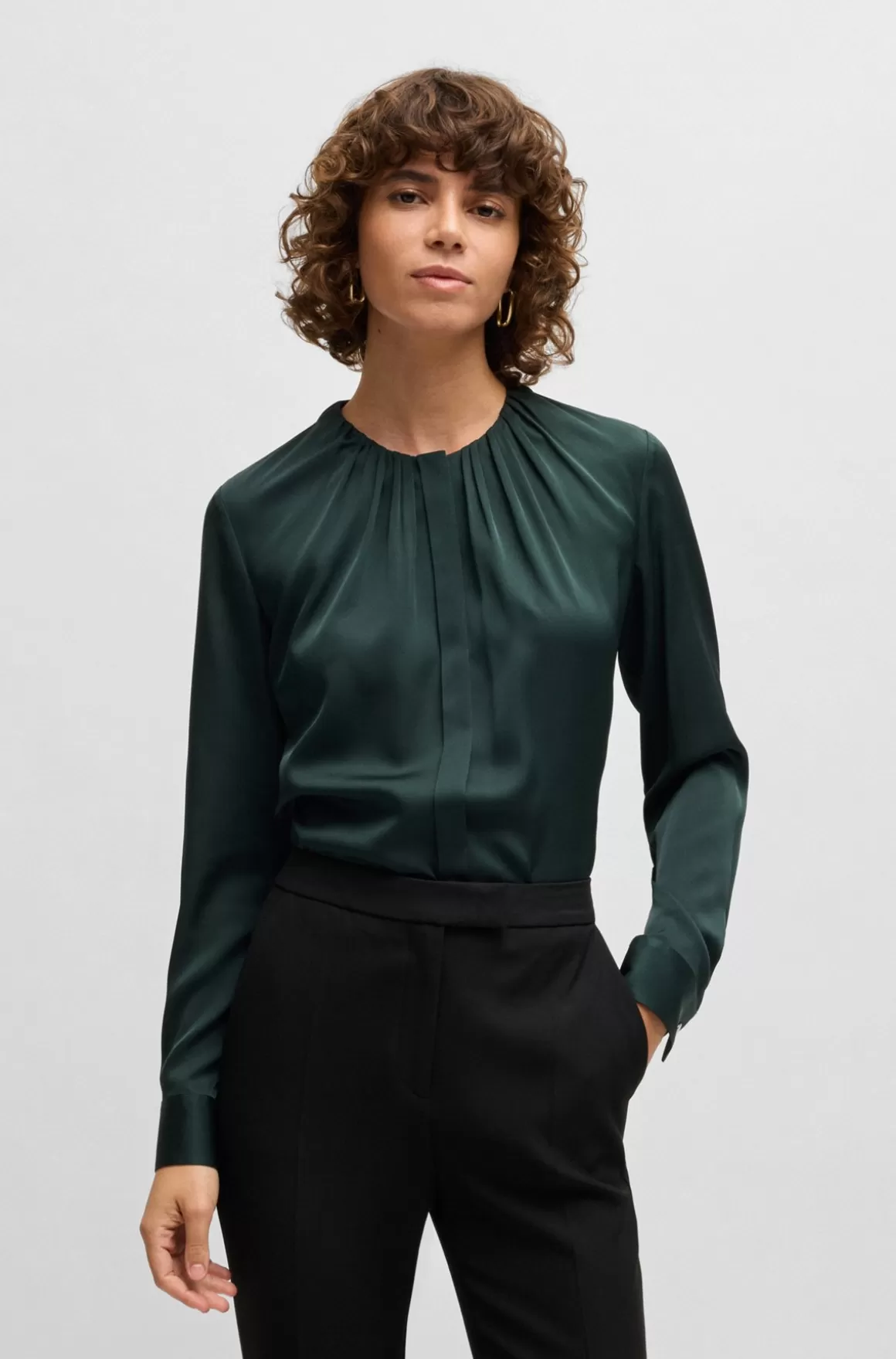 Dame HUGO BOSS Dameskjorte Med Rynket Hals I Silke Crepe De Chine Med Stræk