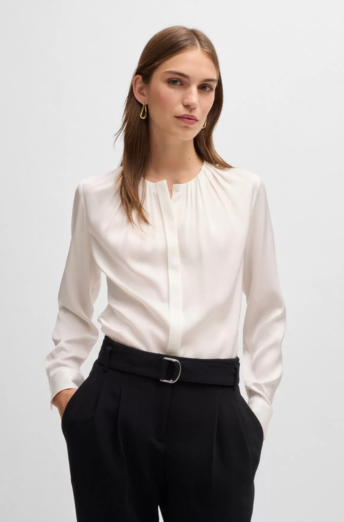 Dame HUGO BOSS Dameskjorte Med Rynket Hals I Silke Crepe De Chine Med Stræk