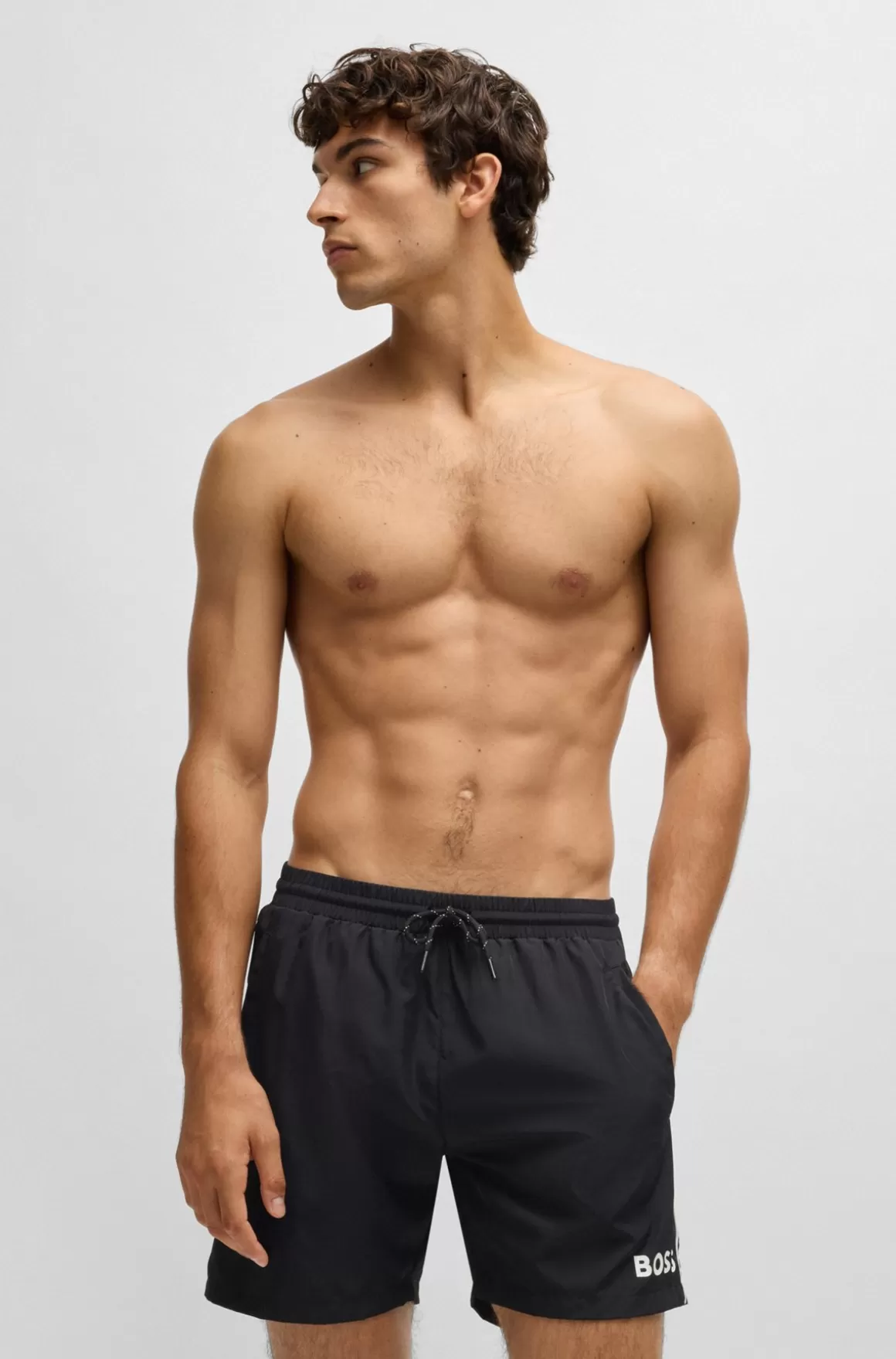 HUGO BOSS Helforede Badeshort Med Detaljer I Kontrastfarve