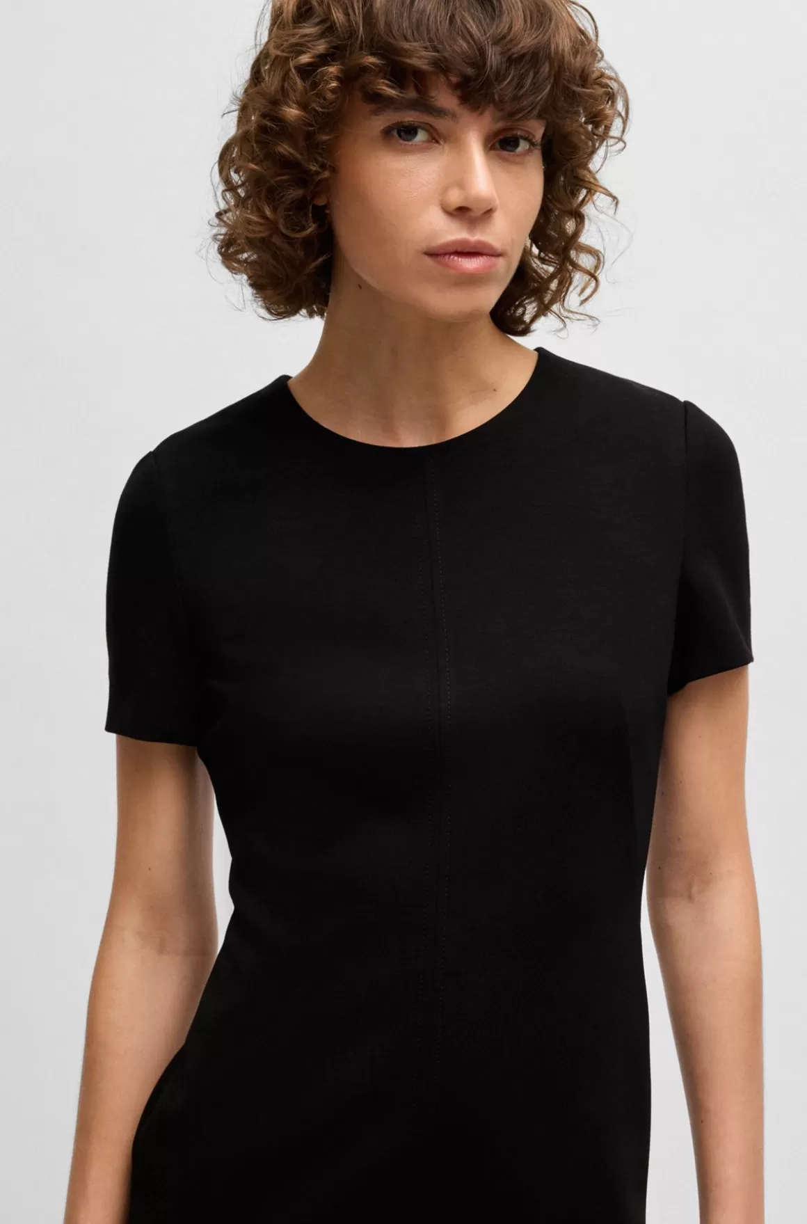 HUGO BOSS Kjole Med Slim Fit Og Crew Neck I Stof Med Stræk