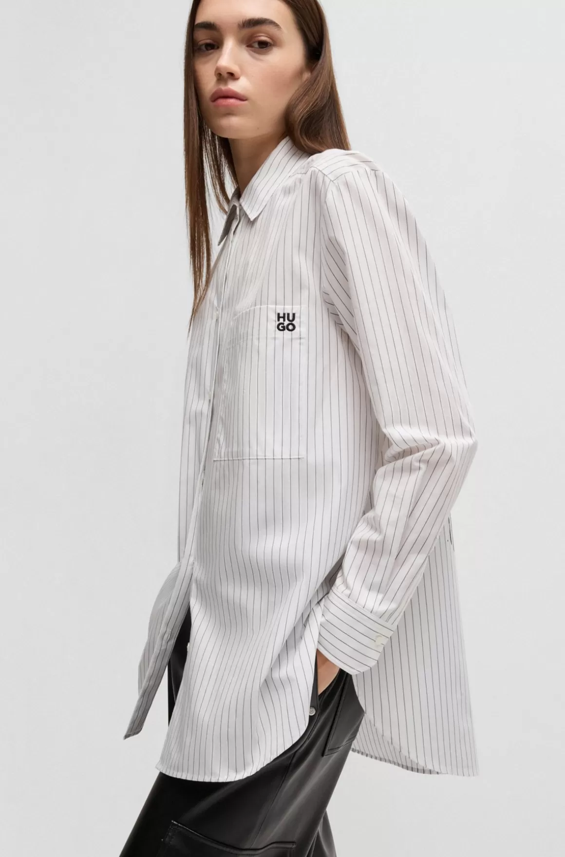 Dame HUGO BOSS Oversized Fit Skjorte I Stribet Bomuld Med Sommerfugleprint