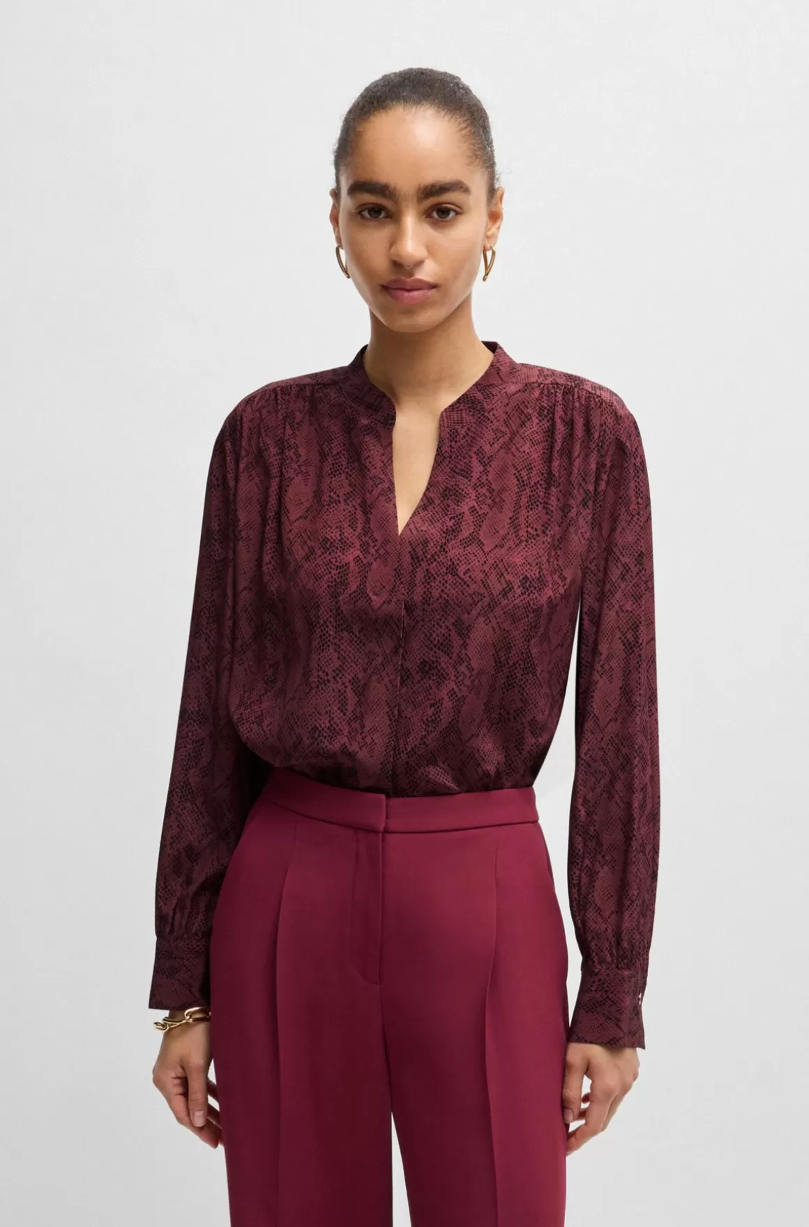 Dame HUGO BOSS Skjorte Med Regular Fit I Silke Med Slangeprint