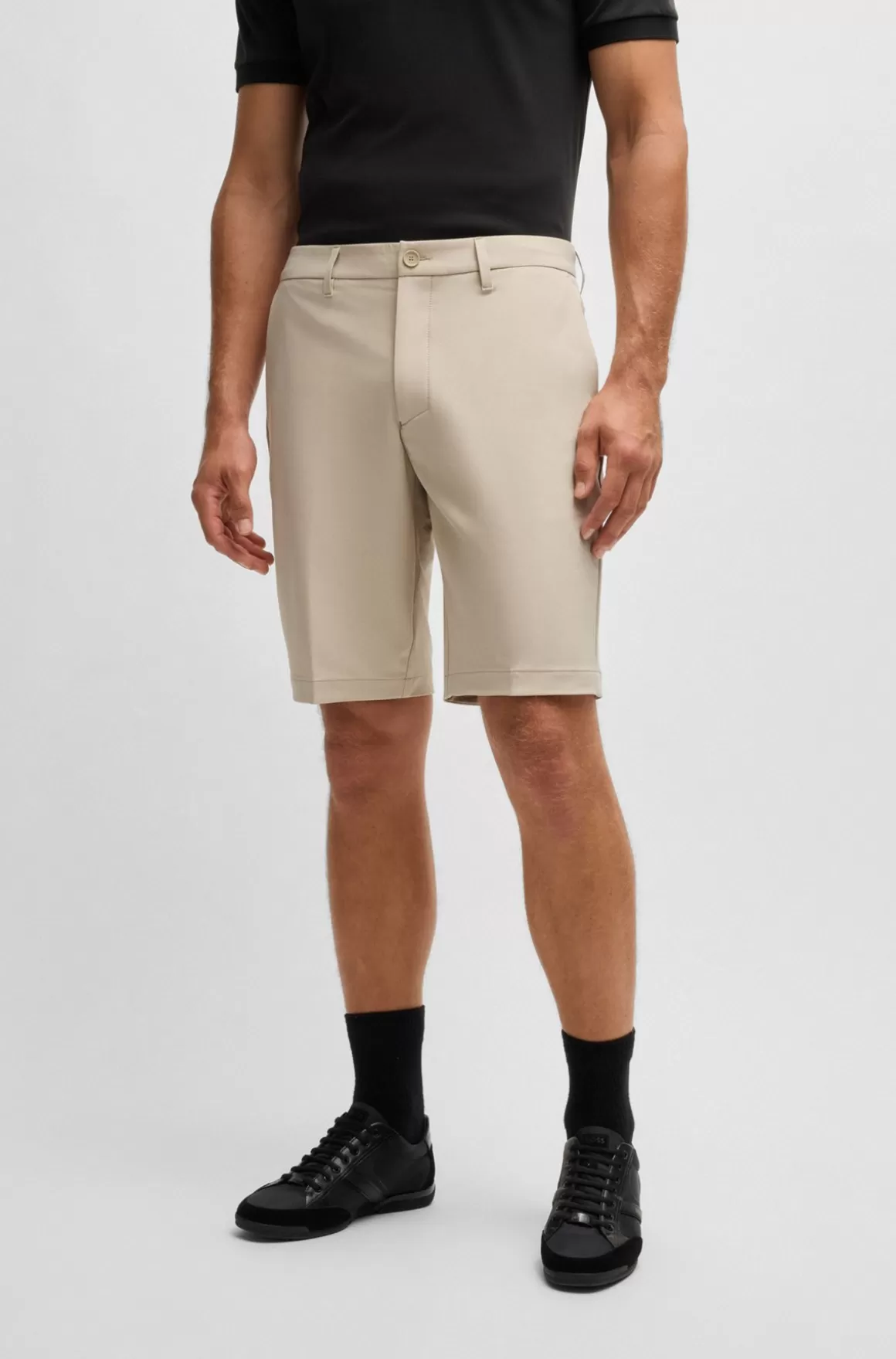 HUGO BOSS Slim Fit Shorts I Vandskyende Og Strygelet Stof