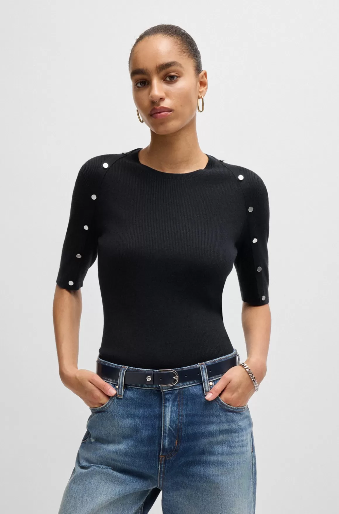 HUGO BOSS Sweater Med Korte ærmer I Stof Med Stræk Og Detaljer I Metal