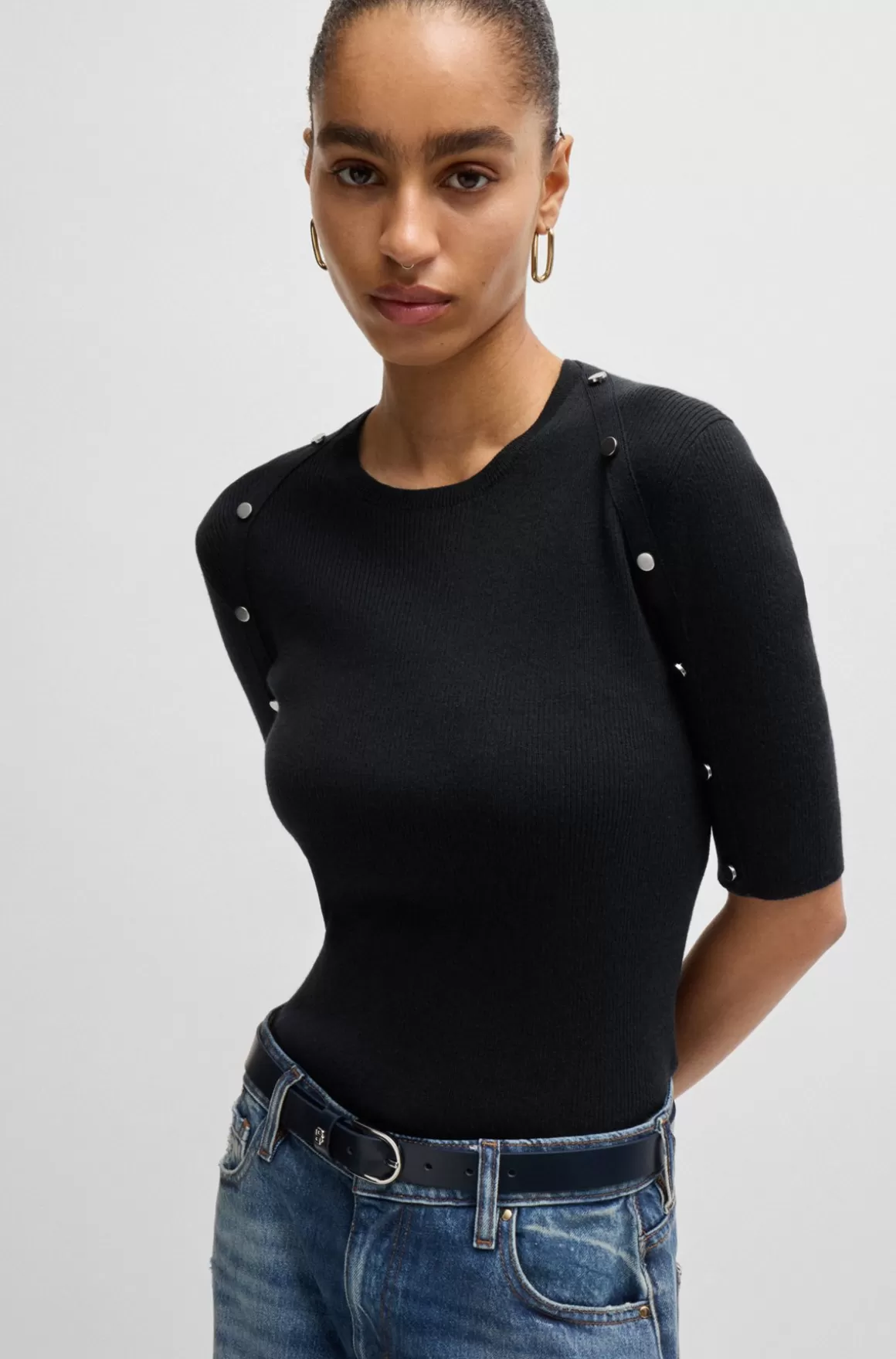HUGO BOSS Sweater Med Korte ærmer I Stof Med Stræk Og Detaljer I Metal