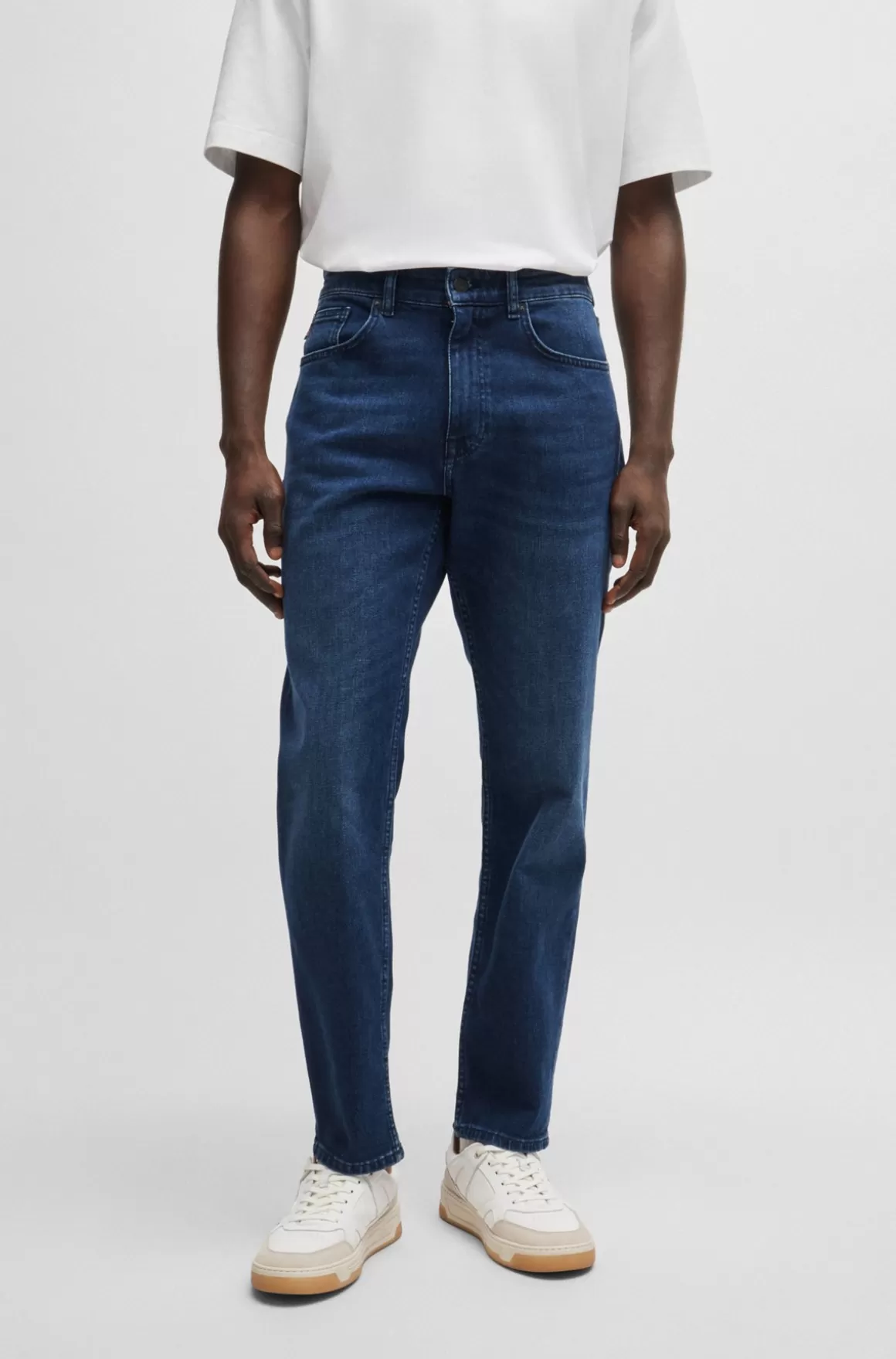 HUGO BOSS Tapered Fit Jeans I Blå Denim Med Behageligt Stræk